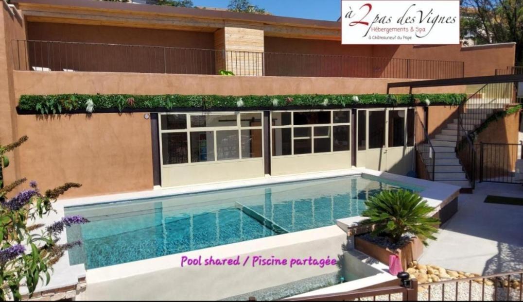 A 2 Pas Des Vignes, Hebergements Et Spa, Maison Numero 6, A Chateauneuf Du Pape 外观 照片
